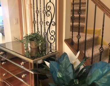 304 Crescent Drive - Photo Thumbnail 29