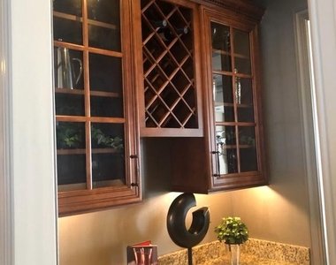 304 Crescent Drive - Photo Thumbnail 19