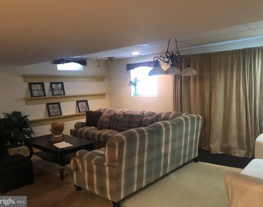 304 Crescent Drive - Photo Thumbnail 45