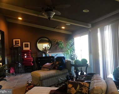 304 Crescent Drive - Photo Thumbnail 23