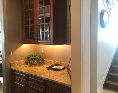304 Crescent Drive - Photo Thumbnail 32