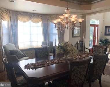 304 Crescent Drive - Photo Thumbnail 12