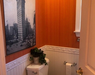 304 Crescent Drive - Photo Thumbnail 34