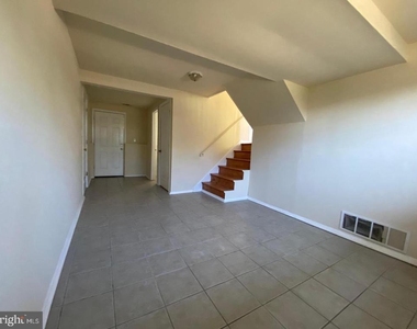 902 Woodlane Road - Photo Thumbnail 14