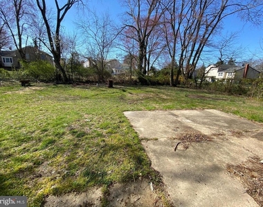 902 Woodlane Road - Photo Thumbnail 17