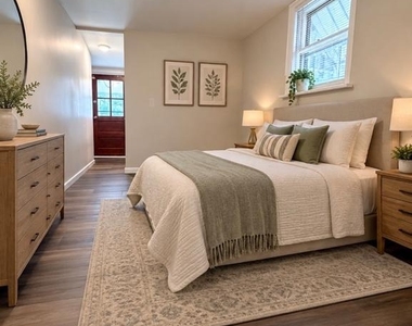232 W Union Street - Photo Thumbnail 4