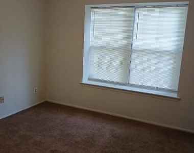 2001 Ralston Drive - Photo Thumbnail 12