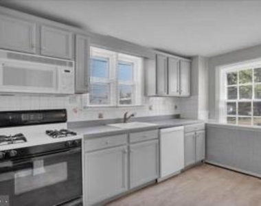 34 W Broad Street - Photo Thumbnail 1