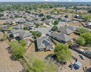 1315 Lantana Ct - Photo Thumbnail 38