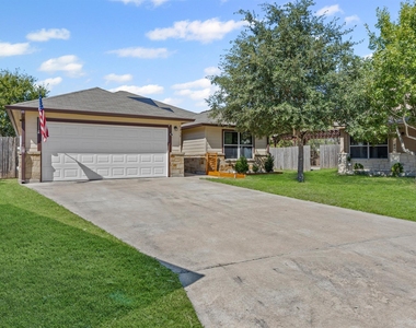 1315 Lantana Ct - Photo Thumbnail 2