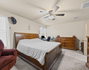 1315 Lantana Ct - Photo Thumbnail 19