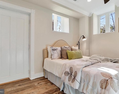 37 S Prospect Street - Photo Thumbnail 19