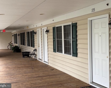 2201 Main Street - Photo Thumbnail 11
