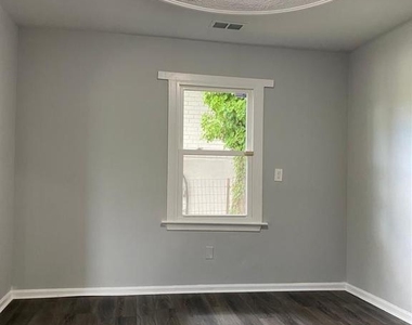 24 Chamber Avenue - Photo Thumbnail 3