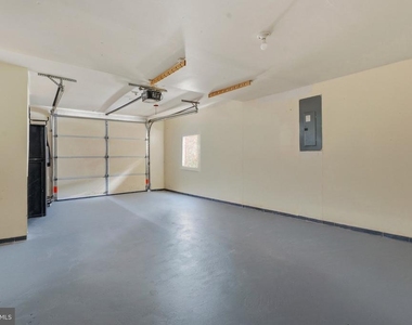9317 Woodberry Street - Photo Thumbnail 35