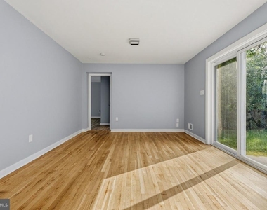 9317 Woodberry Street - Photo Thumbnail 9