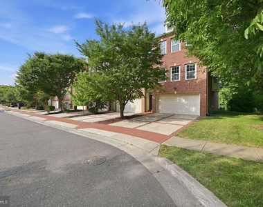 14658 Hawley Lane - Photo Thumbnail 2