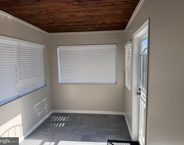 8315 Navahoe Drive - Photo Thumbnail 17