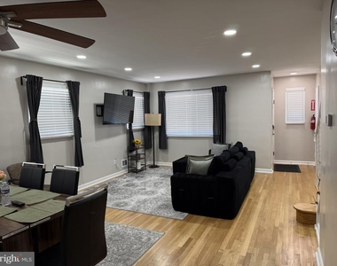 8315 Navahoe Drive - Photo Thumbnail 8