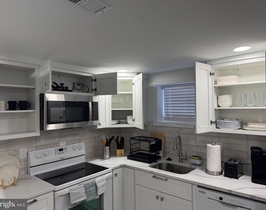 8315 Navahoe Drive - Photo Thumbnail 40