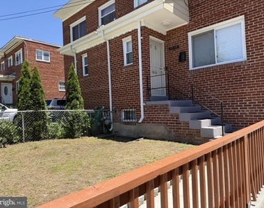 8315 Navahoe Drive - Photo Thumbnail 1