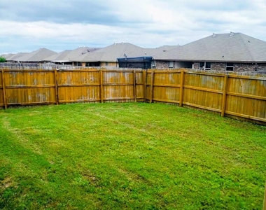 404 W Little Dipper Dr - Photo Thumbnail 7