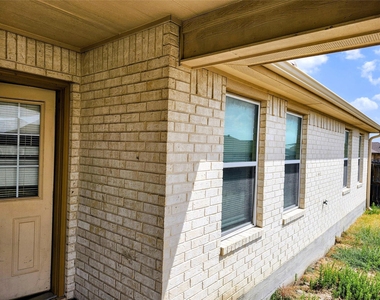 404 W Little Dipper Dr - Photo Thumbnail 1