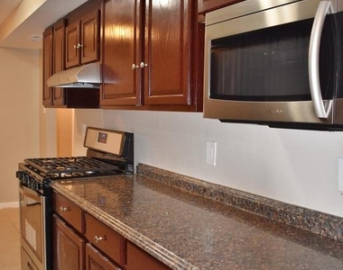 10246 Prince Place - Photo Thumbnail 6
