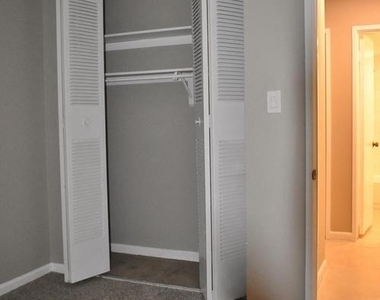 10246 Prince Place - Photo Thumbnail 11