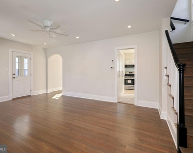 4816 Leland Street - Photo Thumbnail 4