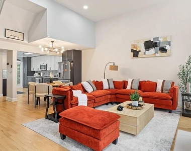 13407 Silver Moon Way - Photo Thumbnail 12