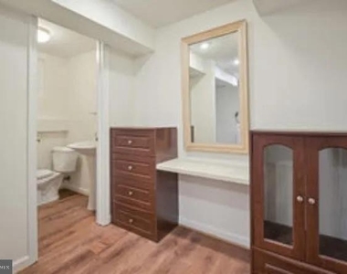 8413 Spencer Court - Photo Thumbnail 16