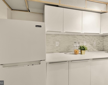 11000 Rosemont Drive - Photo Thumbnail 8