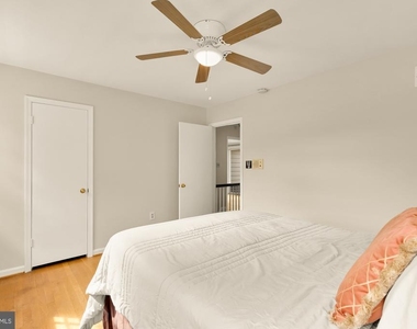 11000 Rosemont Drive - Photo Thumbnail 20