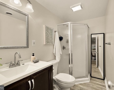 11000 Rosemont Drive - Photo Thumbnail 37