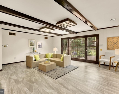 11000 Rosemont Drive - Photo Thumbnail 26