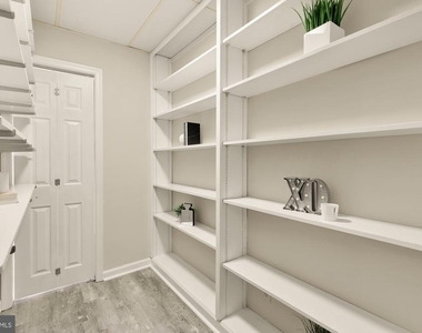 11000 Rosemont Drive - Photo Thumbnail 6