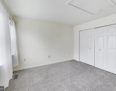 11914 Filly Lane - Photo Thumbnail 10