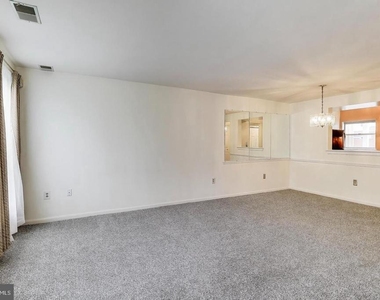 11914 Filly Lane - Photo Thumbnail 4