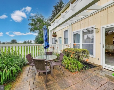 11914 Filly Lane - Photo Thumbnail 15
