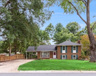 1402 Mullins Street - Photo Thumbnail 2