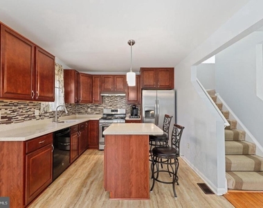 11420 Tulip Poplar Terrace - Photo Thumbnail 8