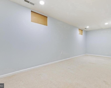 11420 Tulip Poplar Terrace - Photo Thumbnail 22