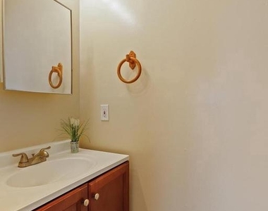 11420 Tulip Poplar Terrace - Photo Thumbnail 18