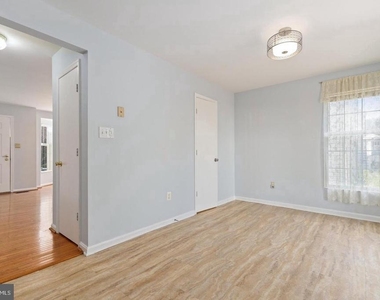 11420 Tulip Poplar Terrace - Photo Thumbnail 6