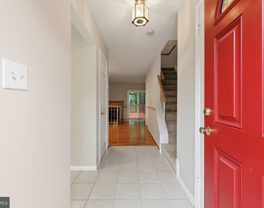 4000 Sparrow House Lane - Photo Thumbnail 2
