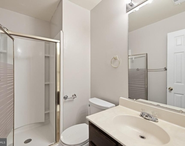 4000 Sparrow House Lane - Photo Thumbnail 34