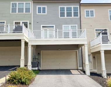 7724 Water Street - Photo Thumbnail 3