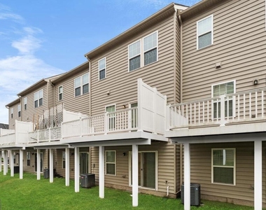 8105 Kyne Millers Way - Photo Thumbnail 26
