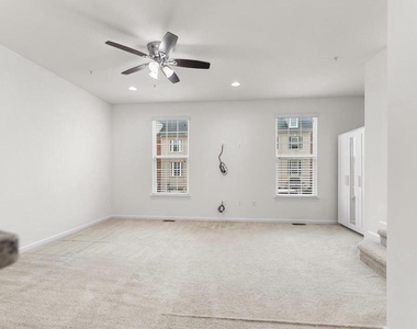 8105 Kyne Millers Way - Photo Thumbnail 7